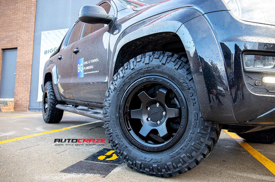 VOLKSWAGEN-AMAROK-SIX-MATTE-BLACK-FACE-WITH-GLOSS-BLACK-WINDOWS